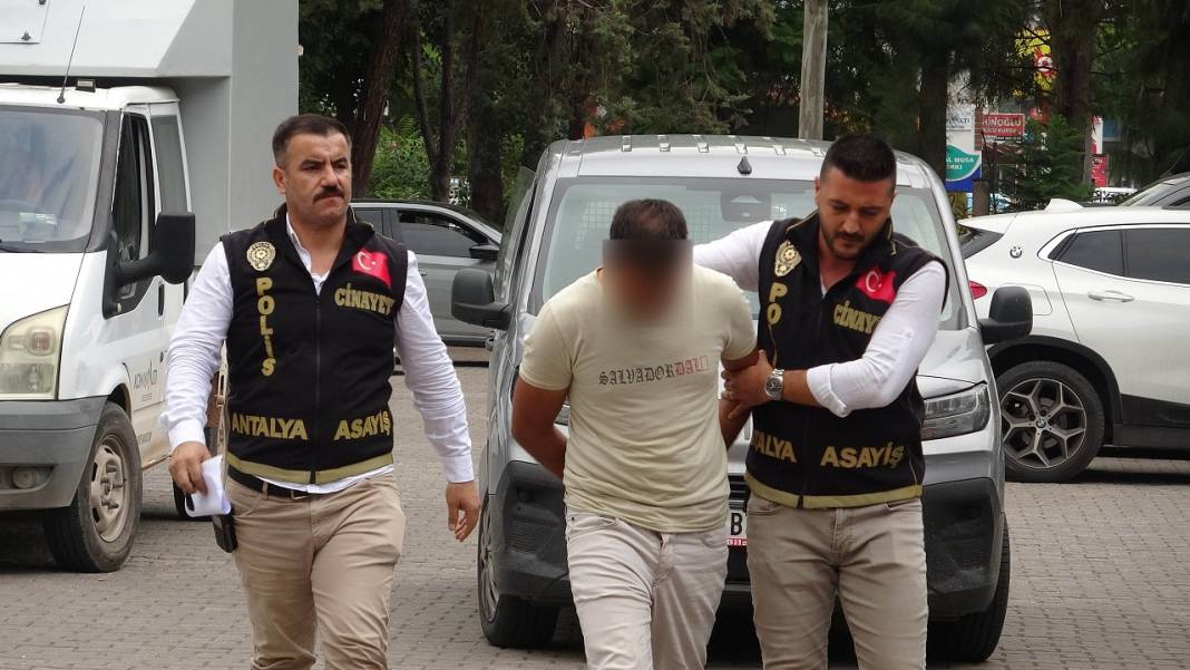Kendinden 22 yaş büyük olan beraber yaşadığı kadını öldürmüştü: Öldürdükten sonra parasını almış 1